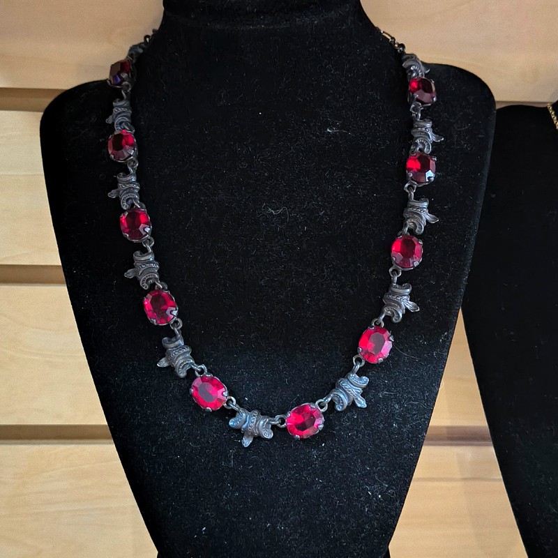 Vintage beaded necklace jewelry